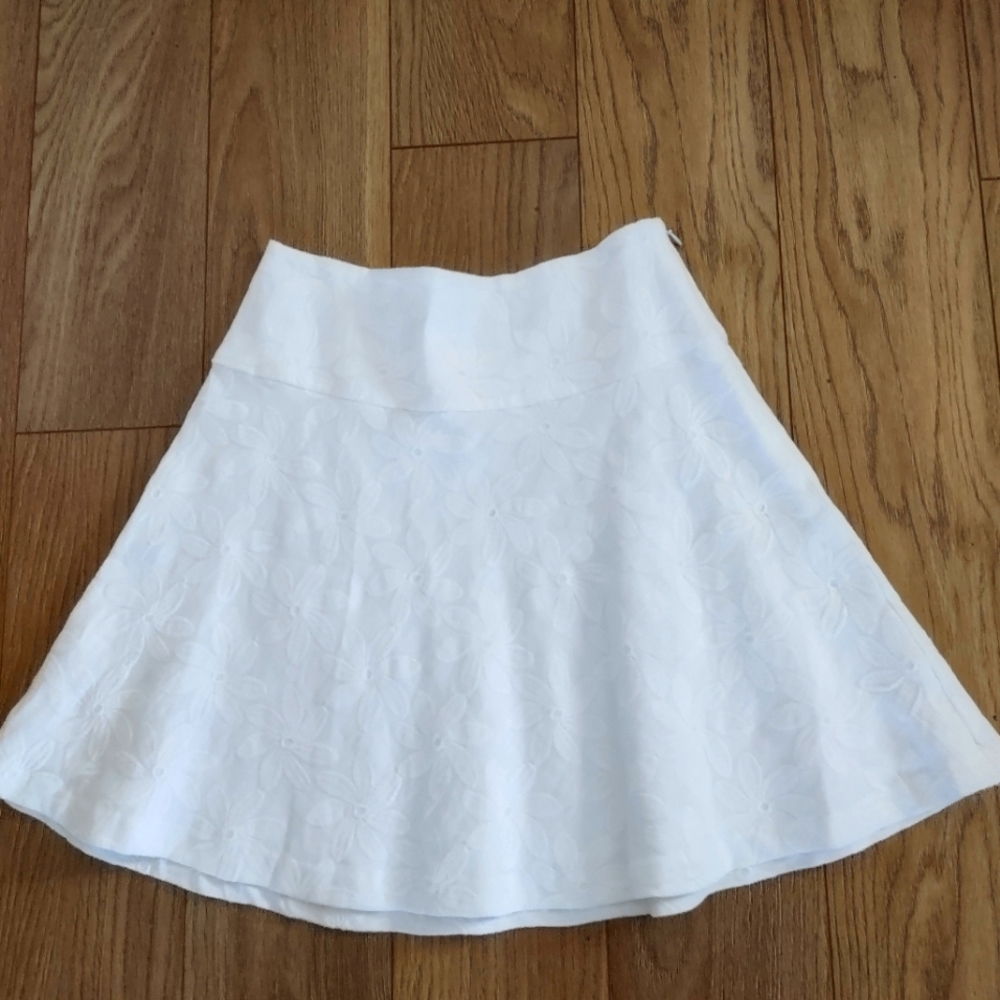 J. McLaughlin White Skirt Sz 4